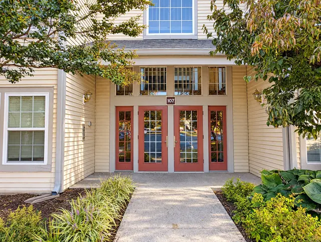 107 Lassen Ct #12