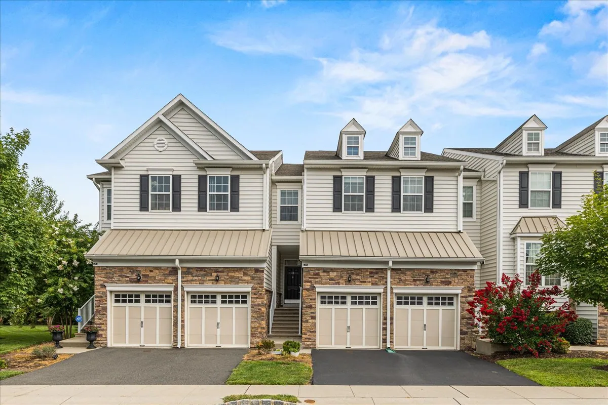 24 Braeburn Dr