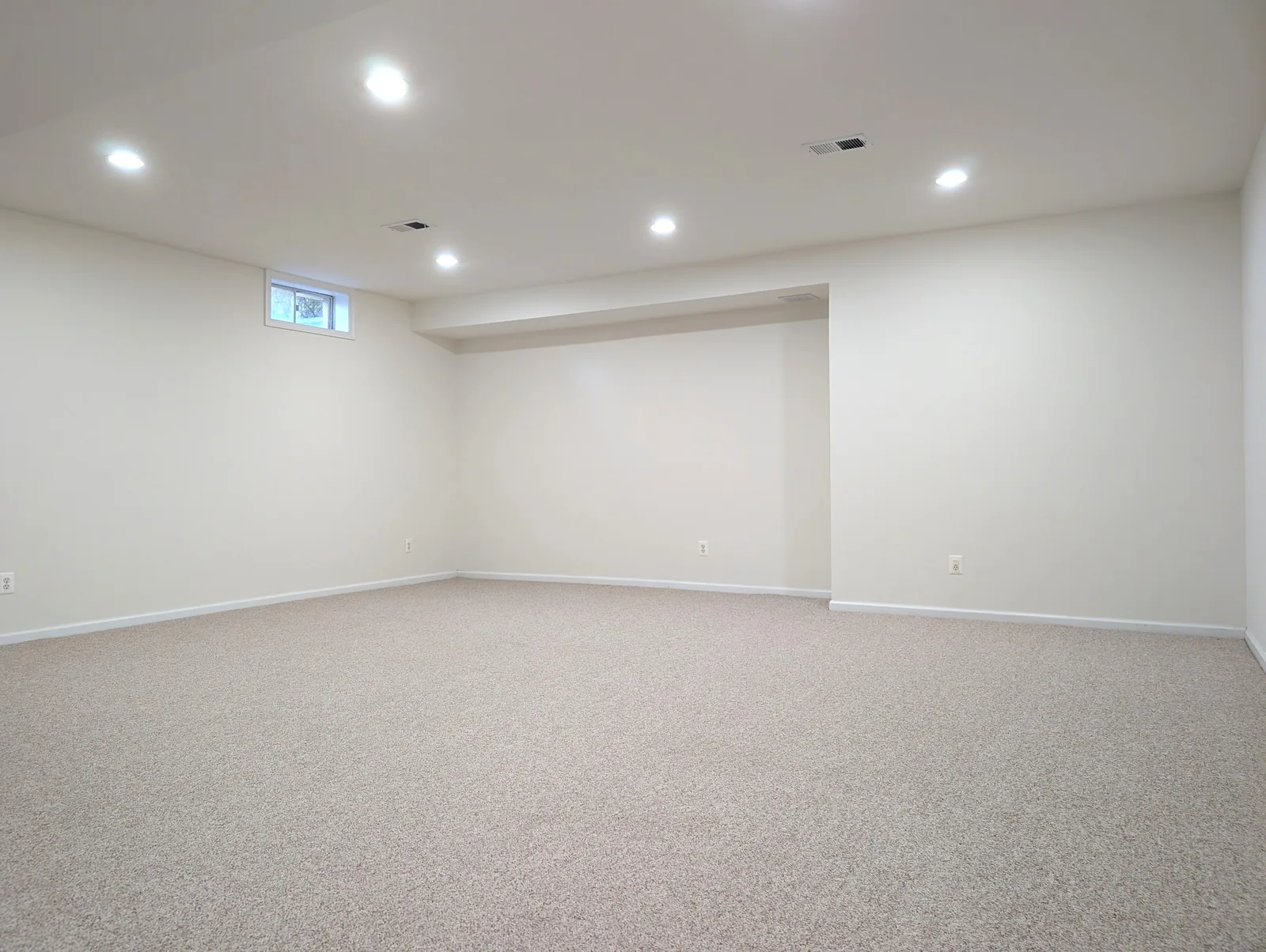 Finished Basement + Full Bath