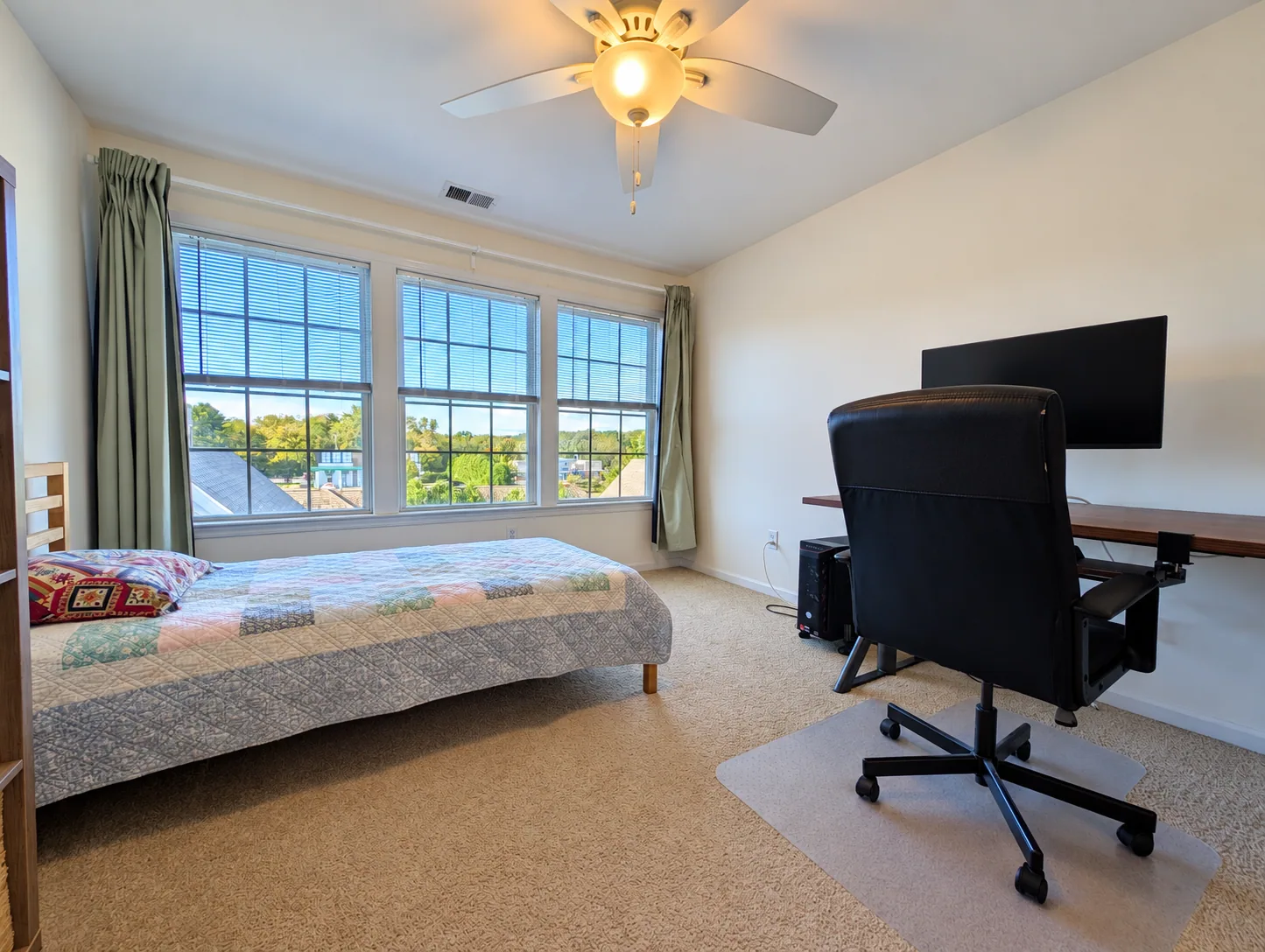 Bedroom or Home Office