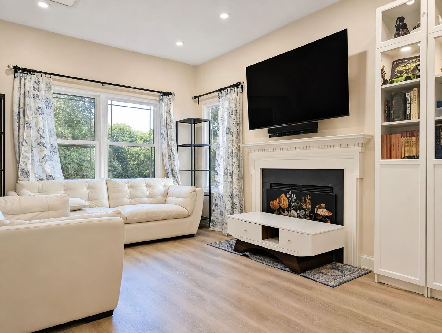 Living Room with Fireplace